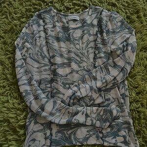 Urban Outfitters mesh long sleeve top #urbanoutfitters #meshtop